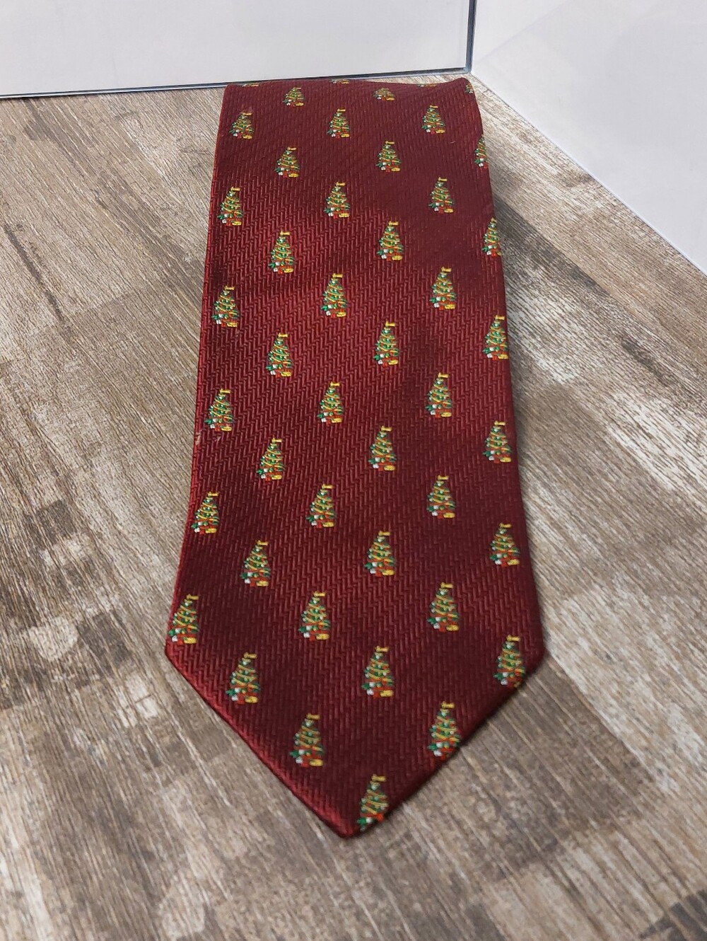Jos. A. Bank Made In Italy Holiday Christmas Tree Tie